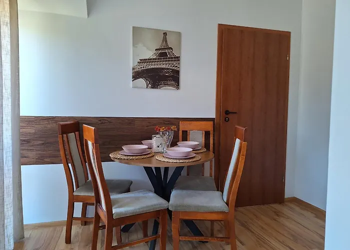 Δωμάτια σε οικογενειακή κατοικία Goscinne U Ewy